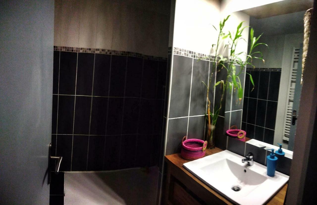 Loft Mezzanine Verriere Avec Vue Apartment แซงต์-เดอนี ภายนอก รูปภาพ